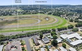 Raceview Motor Inn